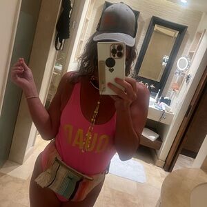 Hi! I’m Camille! So happy you found your way here! DM for requests! 🥰🥰